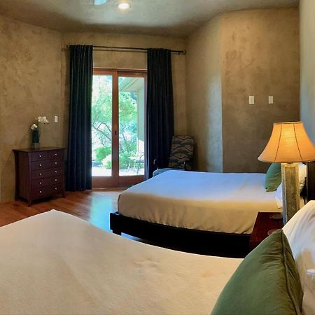 Scenic Hill Country Retreat - Rhino Ranch Villa New Braunfels Eksteriør billede