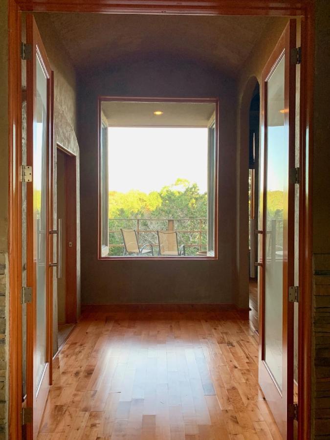 Scenic Hill Country Retreat - Rhino Ranch Villa New Braunfels Eksteriør billede