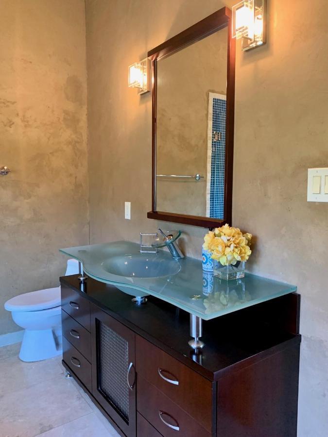 Scenic Hill Country Retreat - Rhino Ranch Villa New Braunfels Eksteriør billede