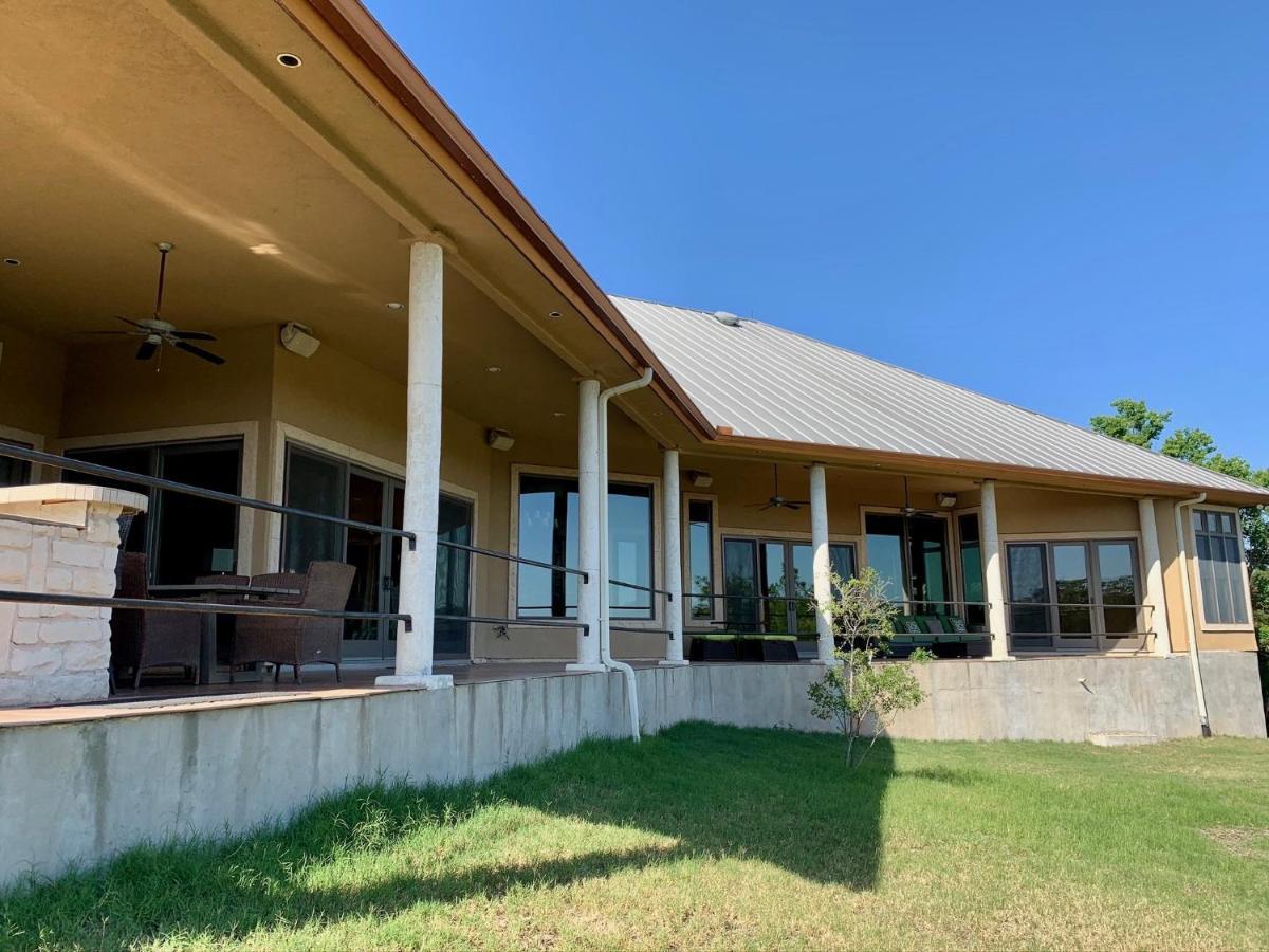 Scenic Hill Country Retreat - Rhino Ranch Villa New Braunfels Eksteriør billede