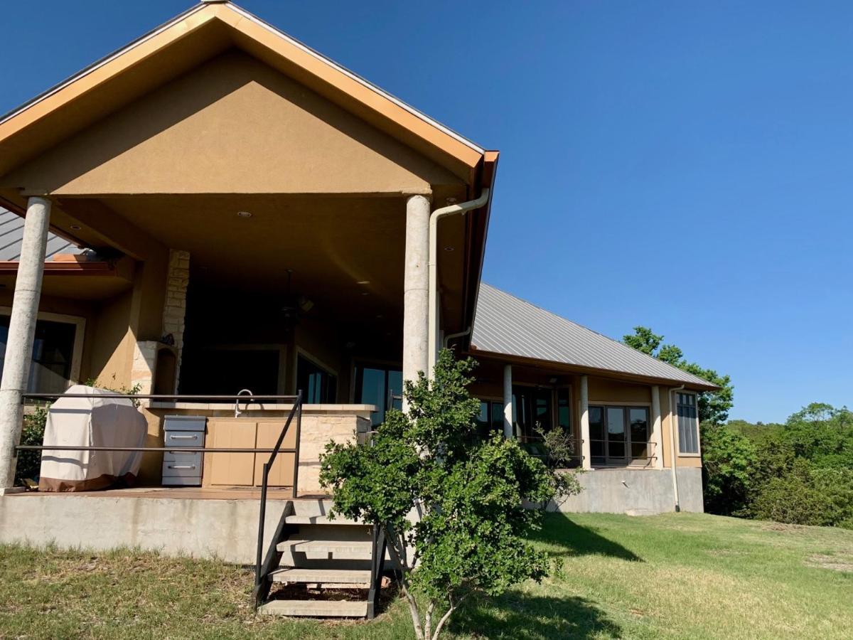 Scenic Hill Country Retreat - Rhino Ranch Villa New Braunfels Eksteriør billede