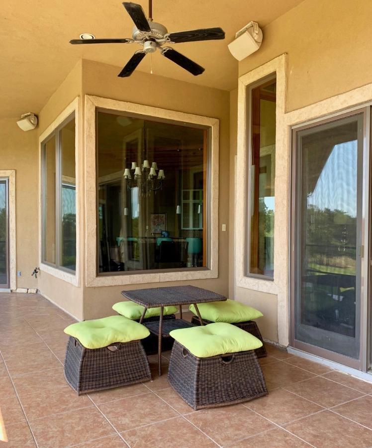 Scenic Hill Country Retreat - Rhino Ranch Villa New Braunfels Eksteriør billede