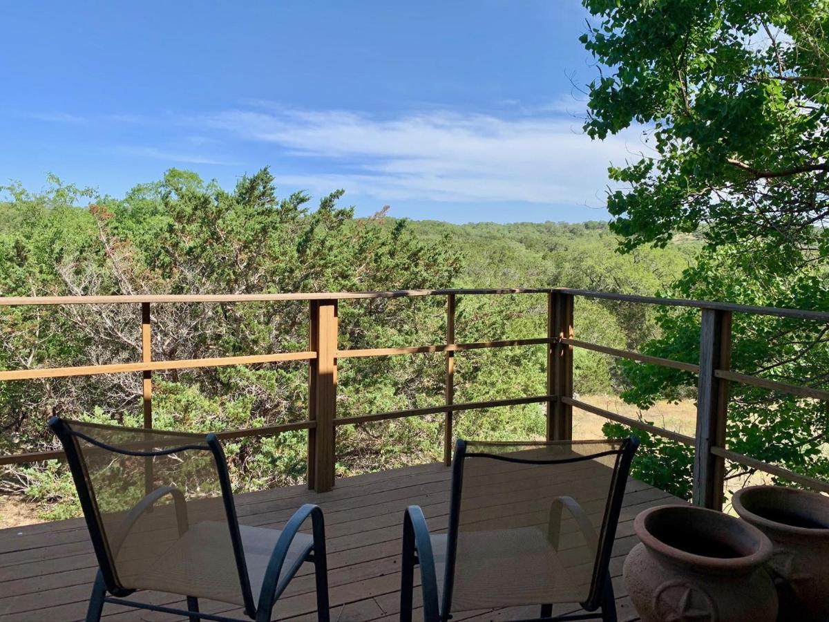 Scenic Hill Country Retreat - Rhino Ranch Villa New Braunfels Eksteriør billede