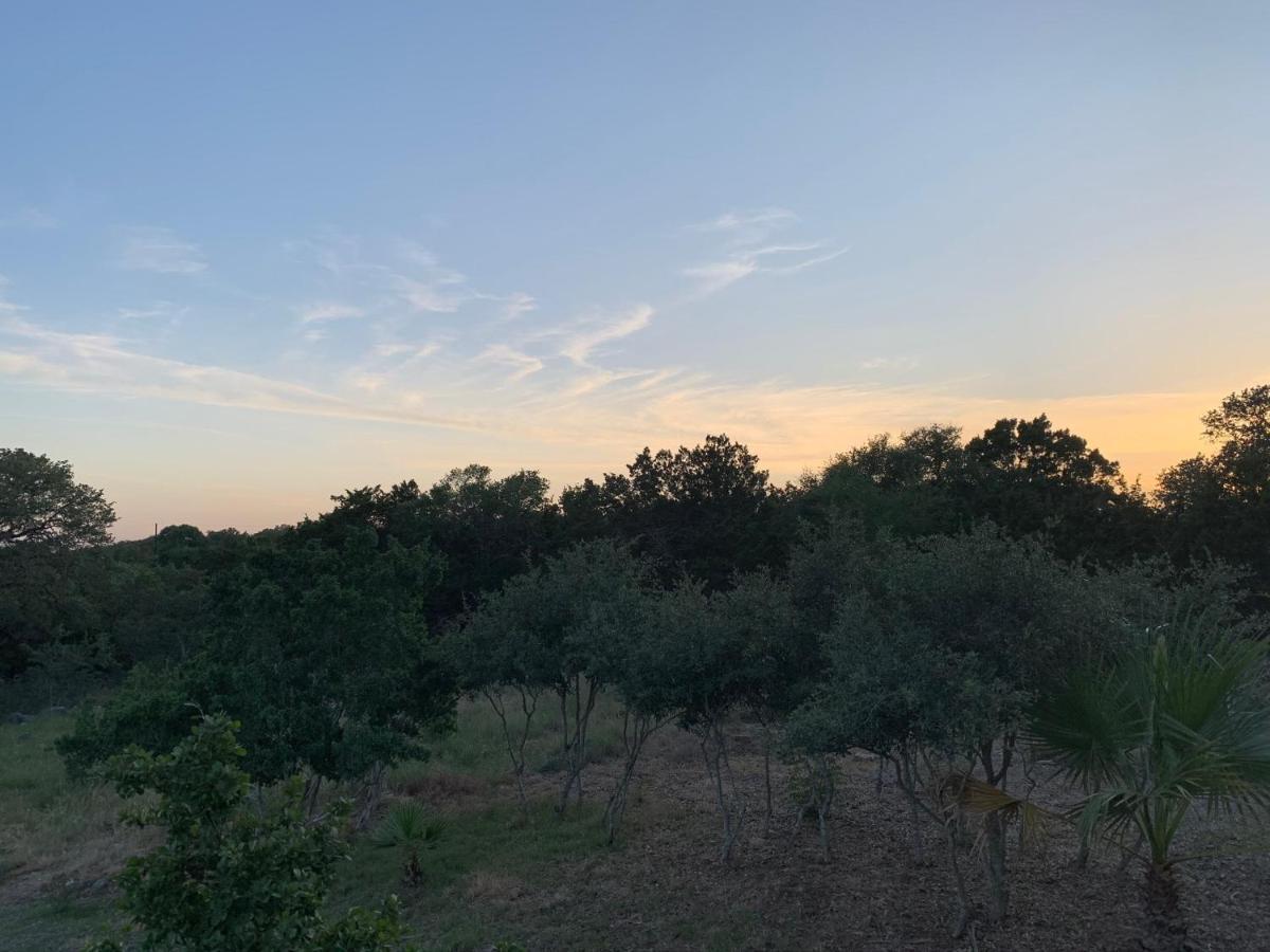 Scenic Hill Country Retreat - Rhino Ranch Villa New Braunfels Eksteriør billede