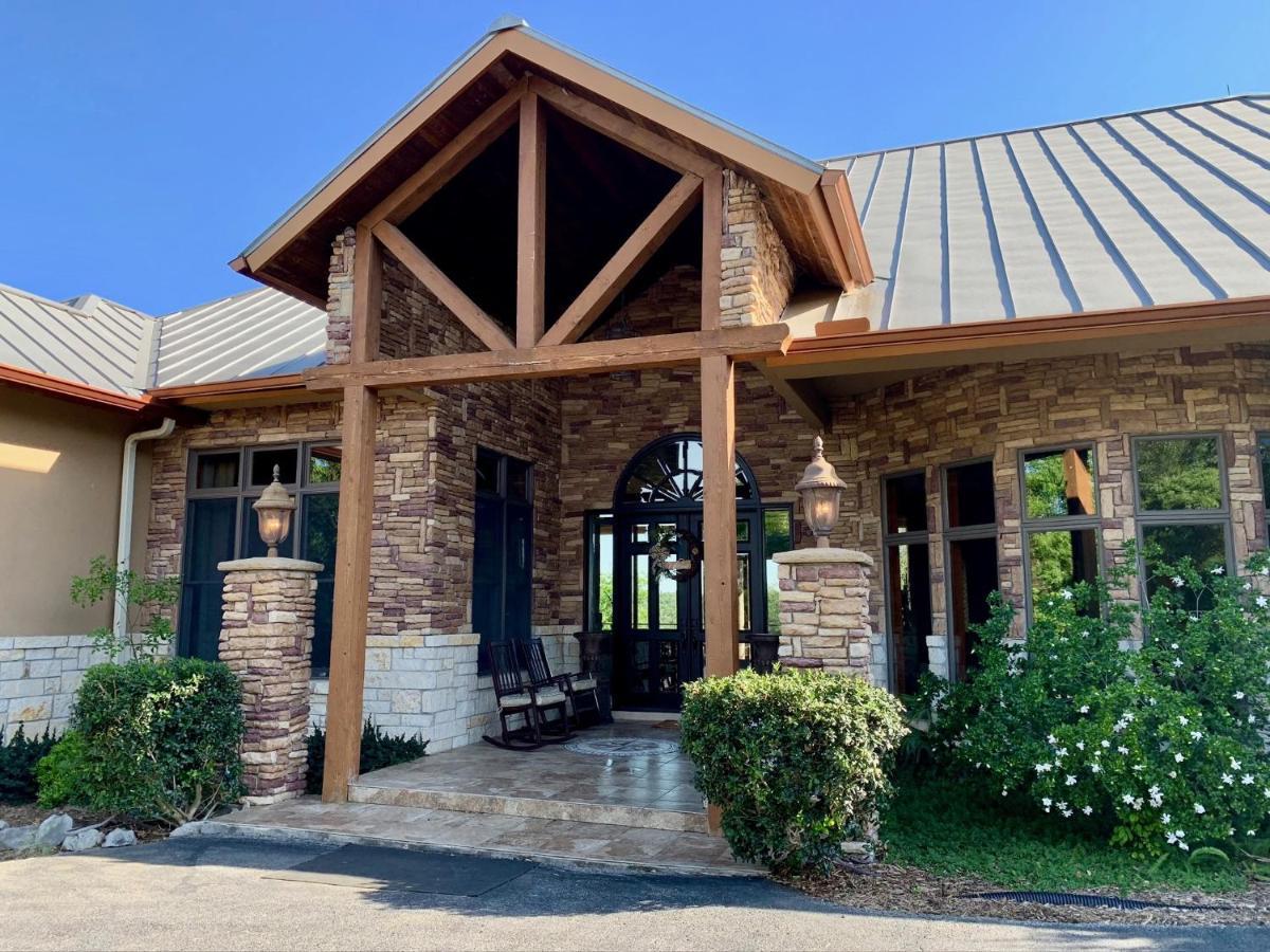 Scenic Hill Country Retreat - Rhino Ranch Villa New Braunfels Eksteriør billede